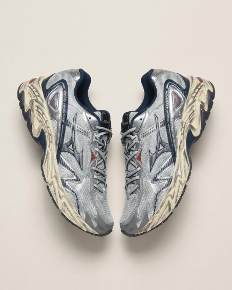Mizuno - Wave Rider 10 Premium - Silver Metallic & Navy