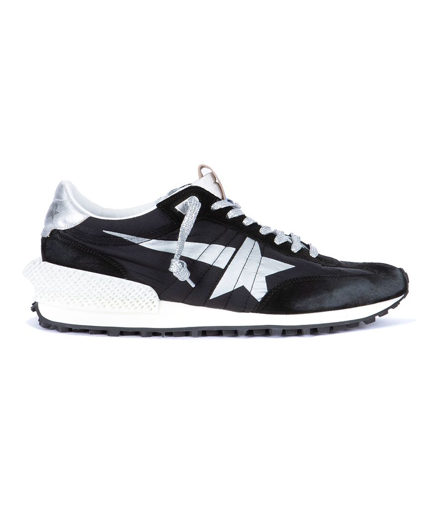 Golden Goose Marathon - Sneakers in Black with Silver Star & Laces