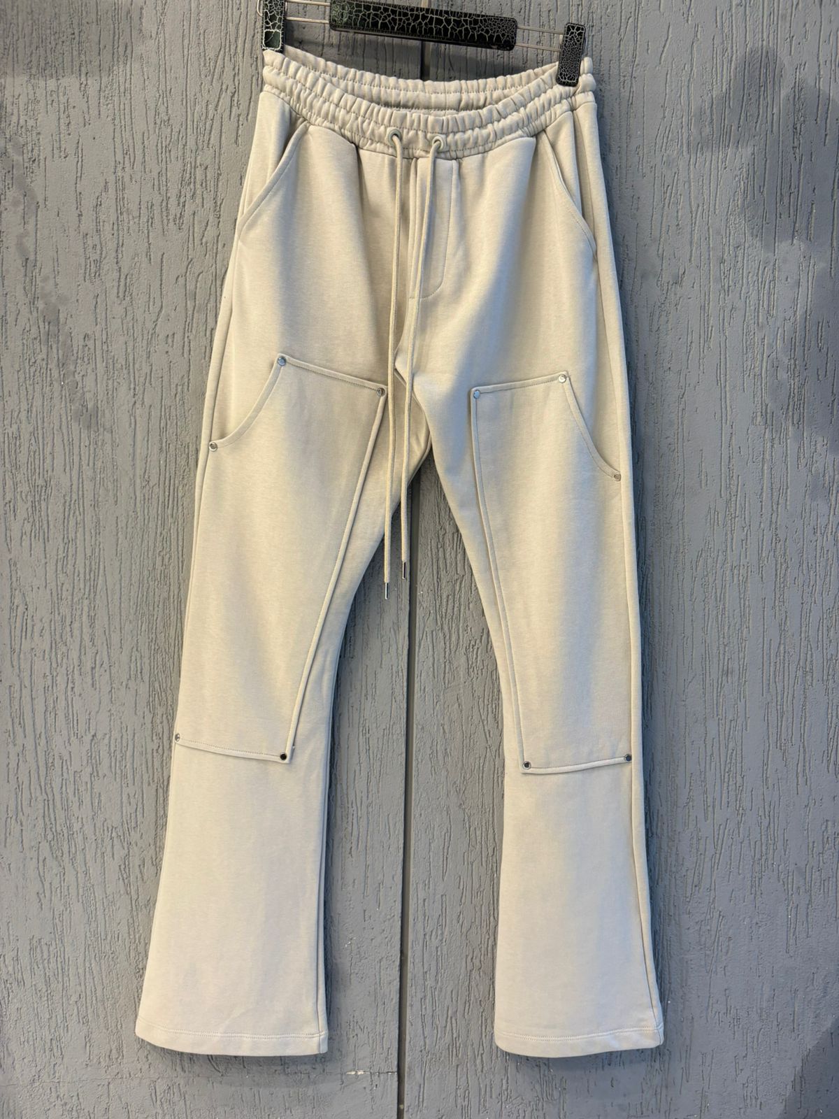 2Y Premium - Heavyweight Structured Cargo Joggers with Flared Hem