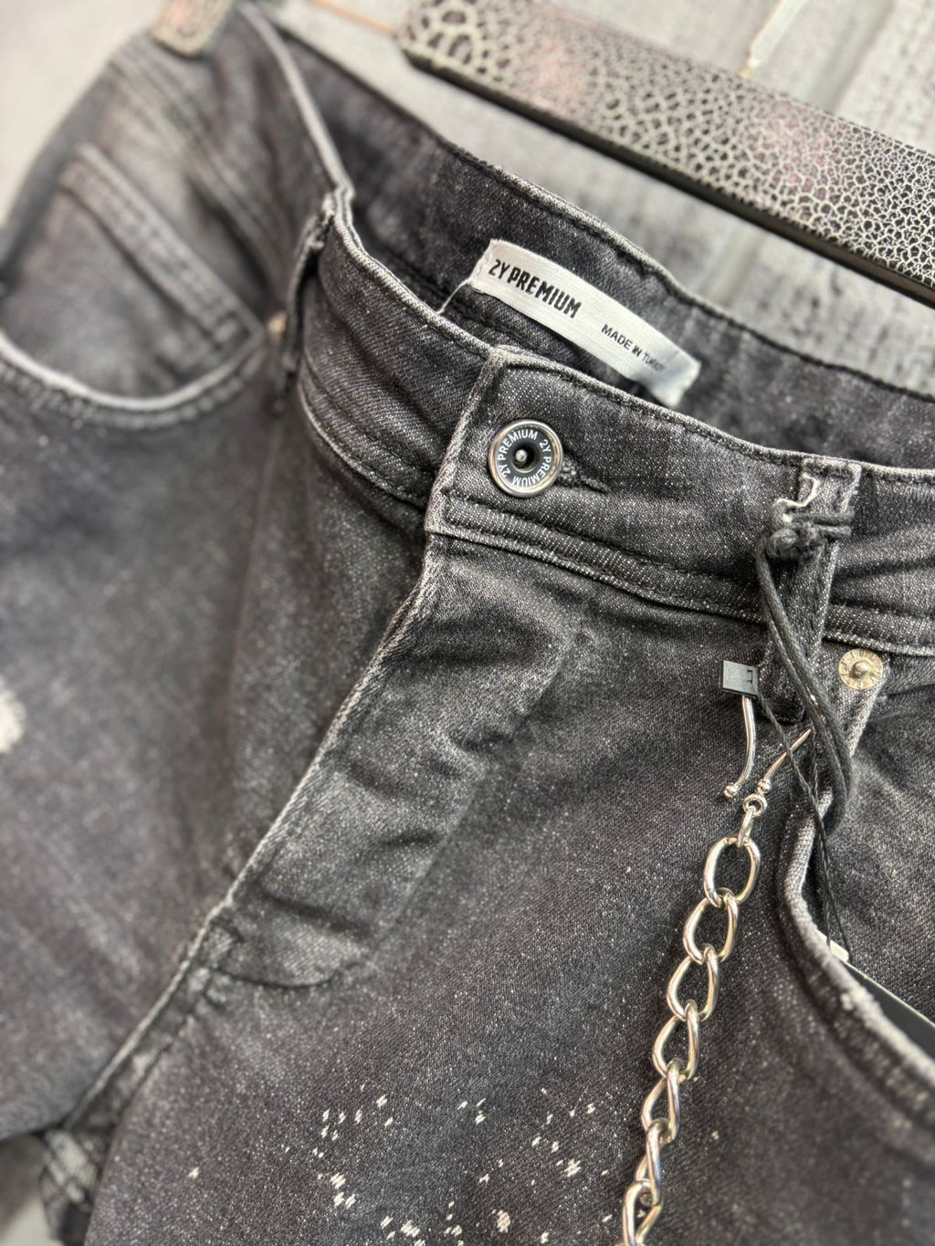 2Y Premium - Abstract Bleach Panel Jeans – Vintage Indigo