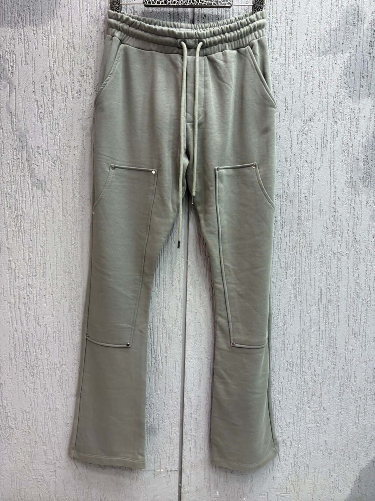 2Y Premium - Riveted Panel Flared Sweatpants – Dusty Olive