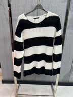 LAGOS - Bold Stripe Heavy-Gauge V-Neck – Noir & Ivory