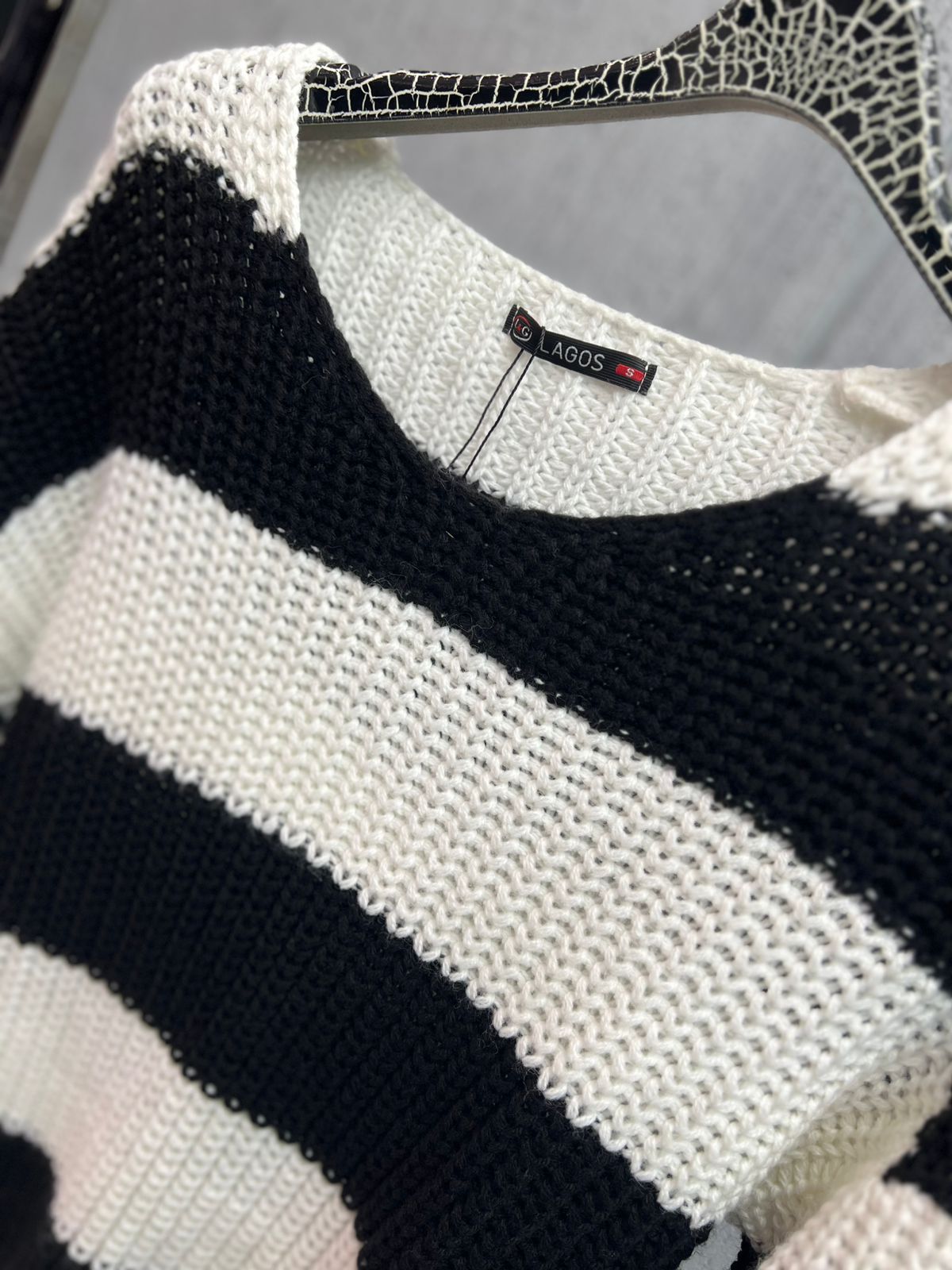 LAGOS - Bold Stripe Heavy-Gauge V-Neck – Noir & Ivory
