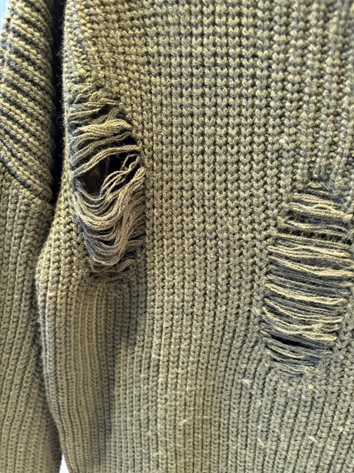 M2Y - Men's Distressed "Destroyed" Knit Sweater - Olive Green