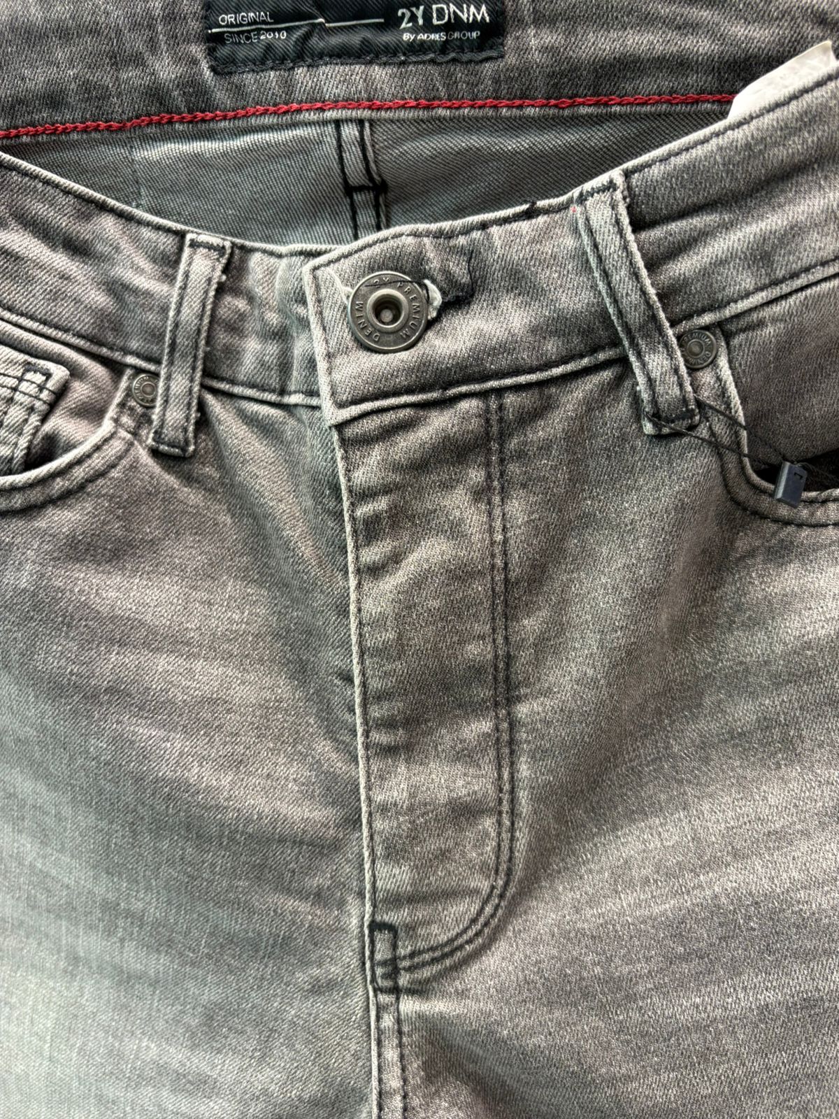 2Y DNM - Premium Distressed Grey Wash Tapered Jeans