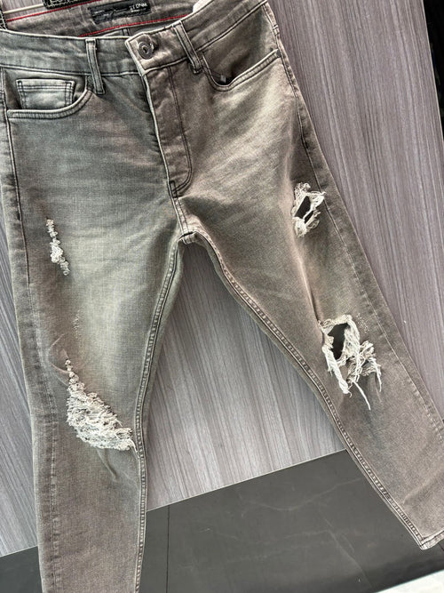 2Y DNM - Premium Distressed Grey Wash Tapered Jeans