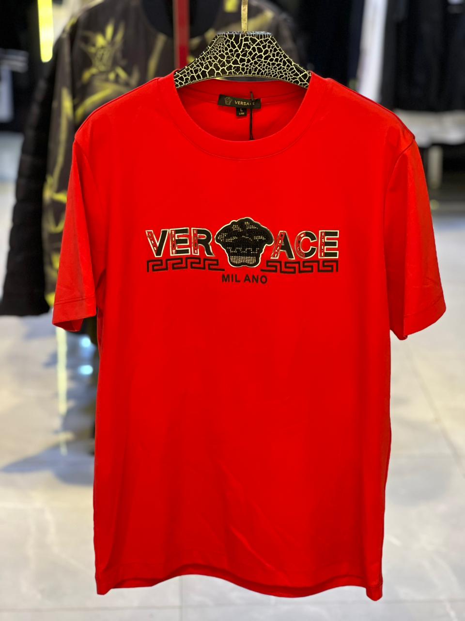 Versace - Men’s Red Medusa Emblem T-Shirt – Milano Edition with Greca Border