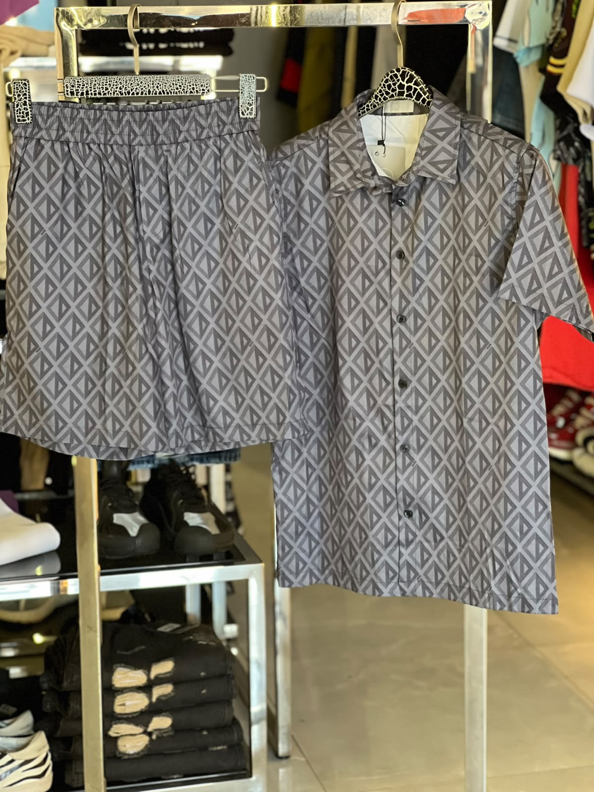 Sit Dior Gray