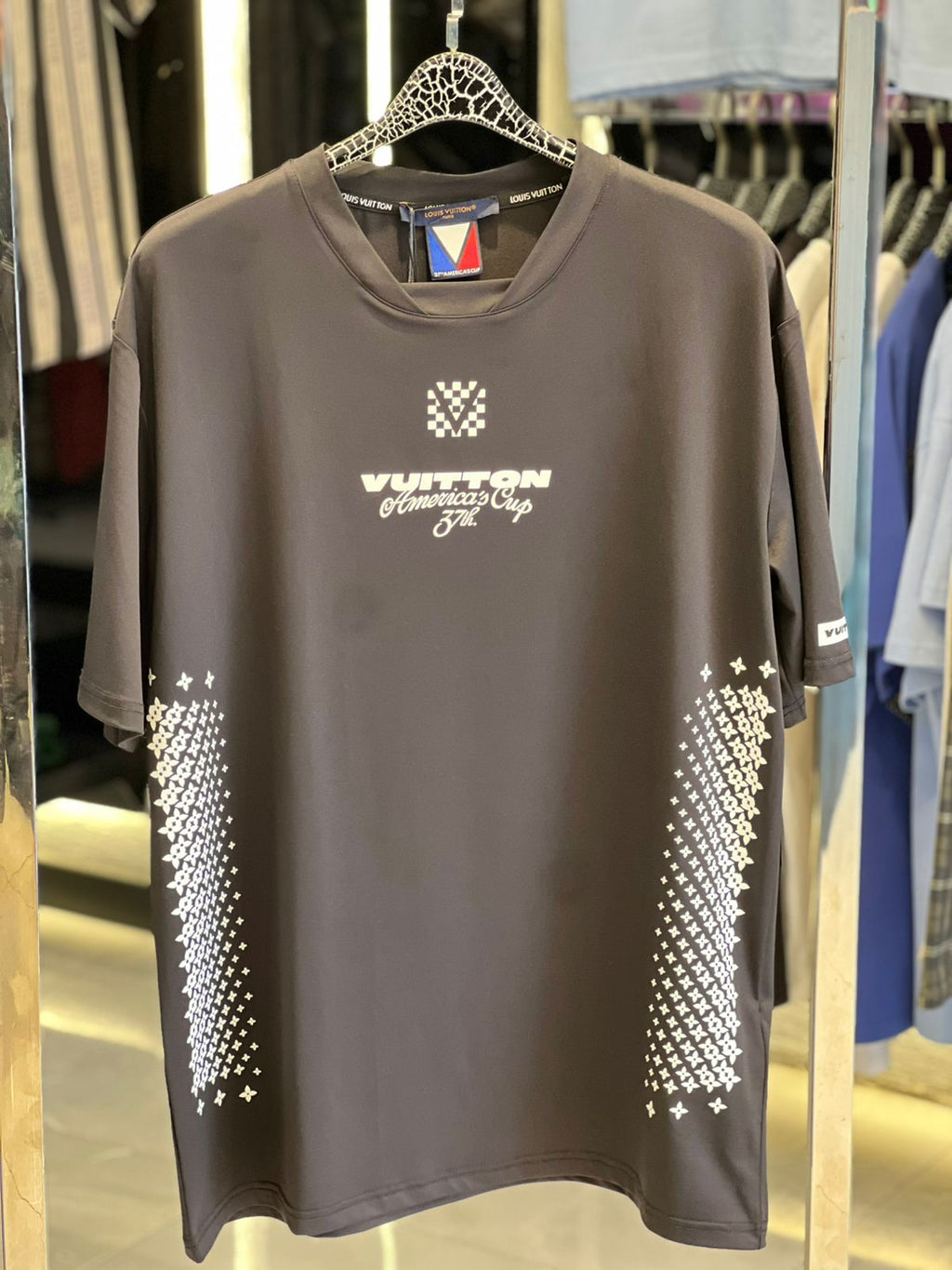 T. Shirt LV black