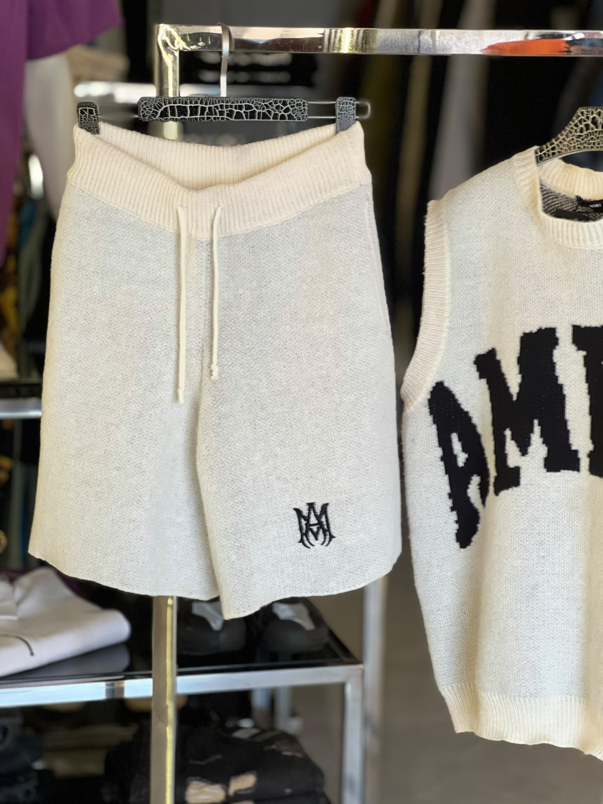 Seet Amiri Gray